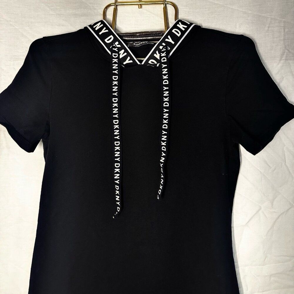 DKNY B&W LOGO HOODED TSHIRT DRESS SIZE XSMALL